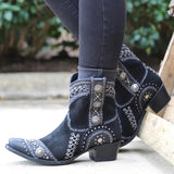 Corashoes Outdoor Artificial Leather Embroidery Boots