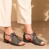 Corashoes Block Low Heel Soft Leather Sandals