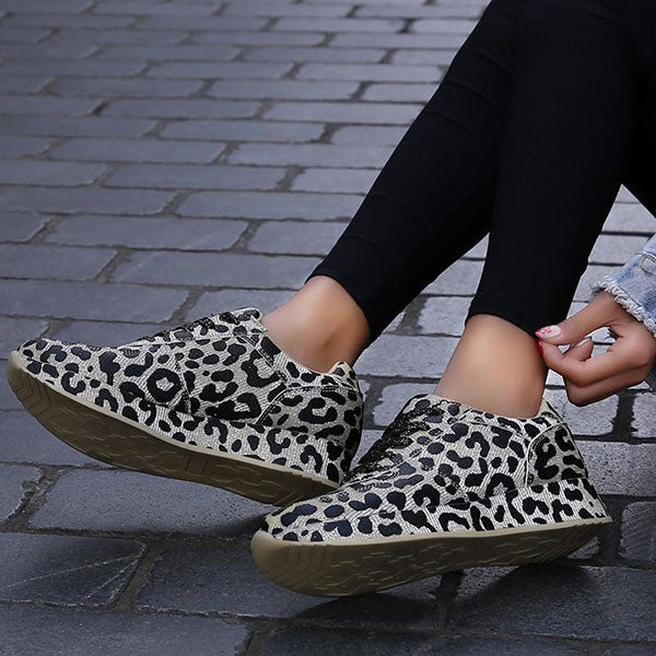 Corashoes Comfort Leopard Lace Up Sneakers