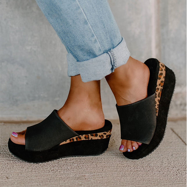Corashoes Black Leopard Stitching Suede Slippers