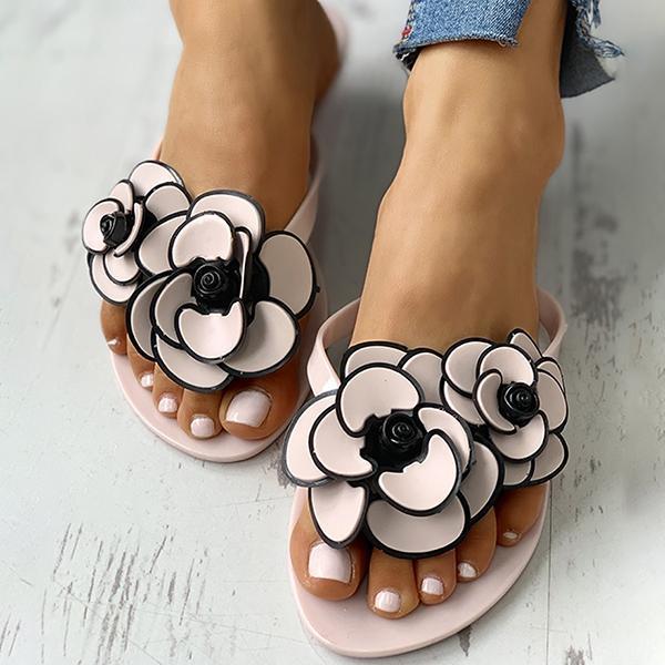Corashoes Toe Post Flower Design Flat Slippers