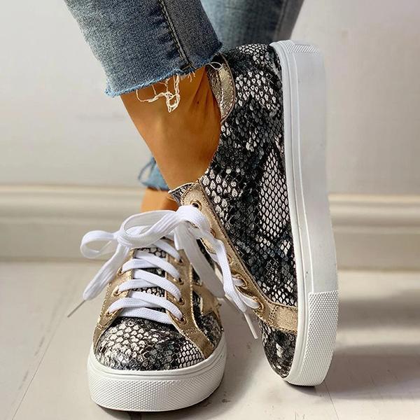 Corashoes Lace-Up Star Pattern Casual Sneakers